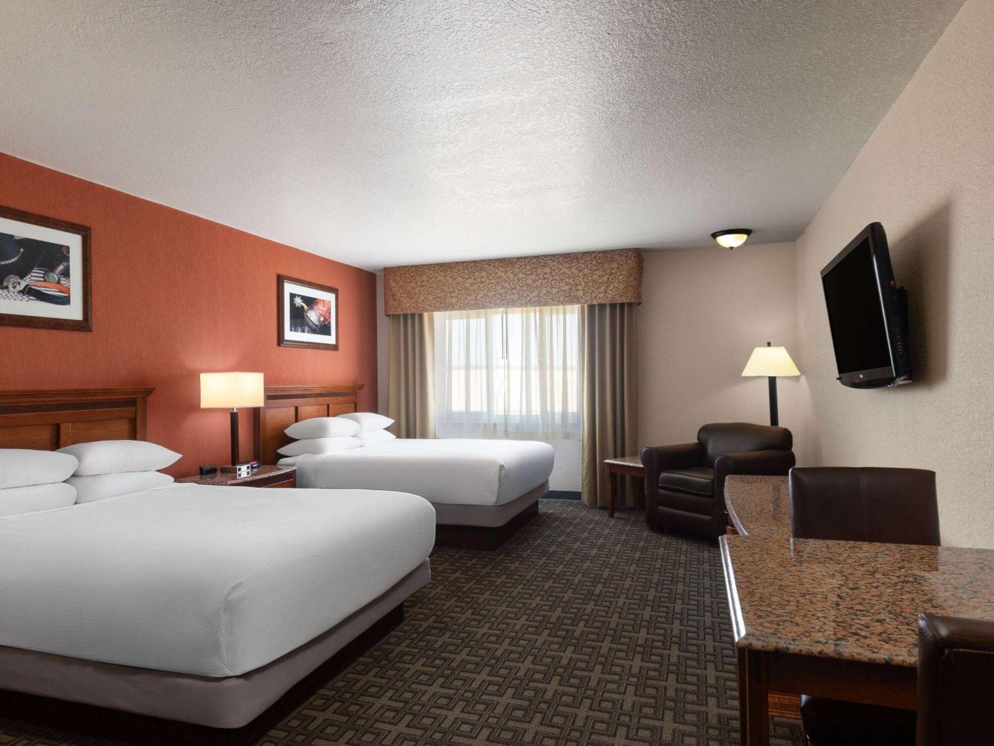 Ramada By Wyndham Elko Hotel At Stockmen'S Casino מראה חיצוני תמונה