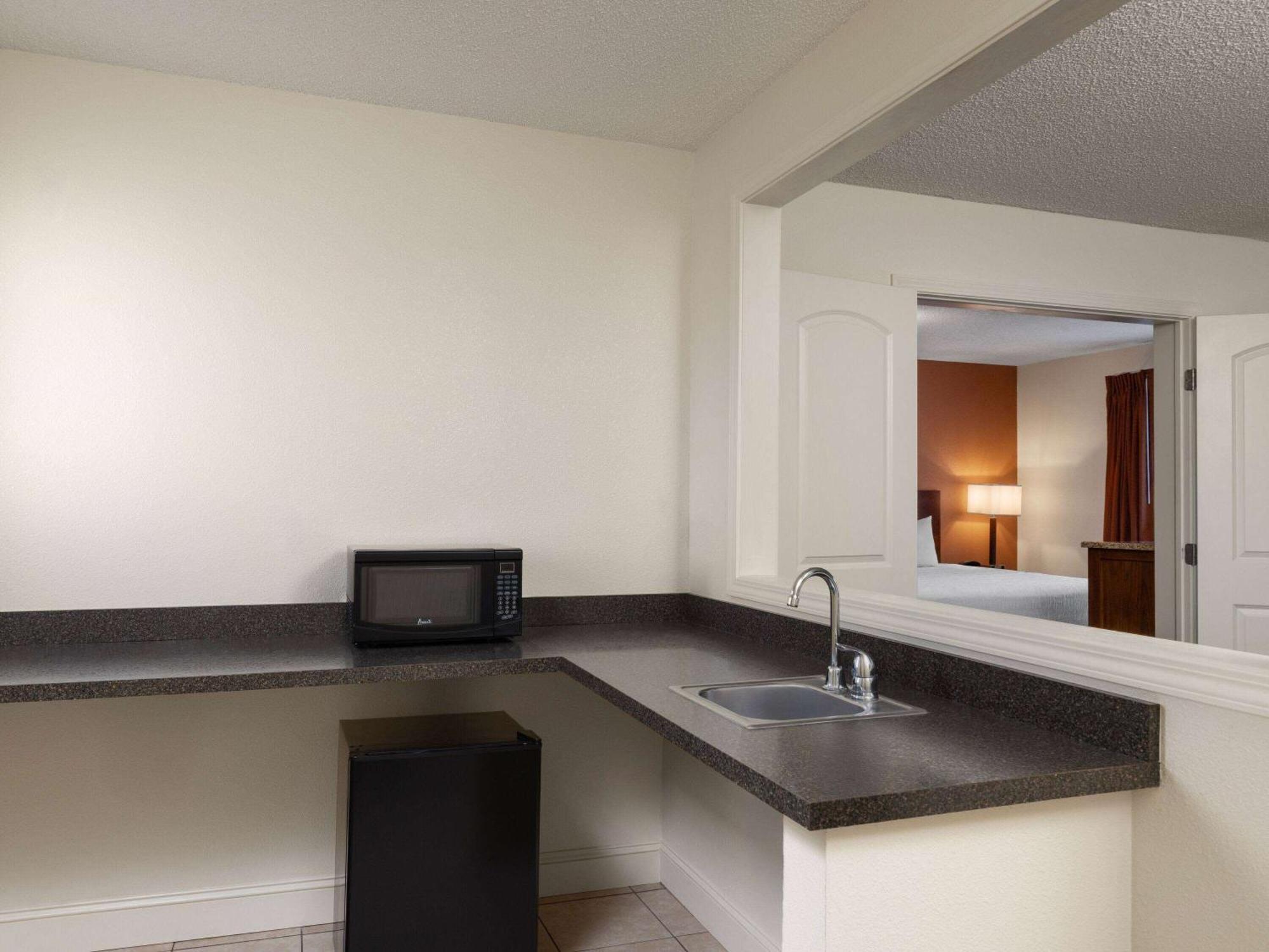 Ramada By Wyndham Elko Hotel At Stockmen'S Casino מראה חיצוני תמונה