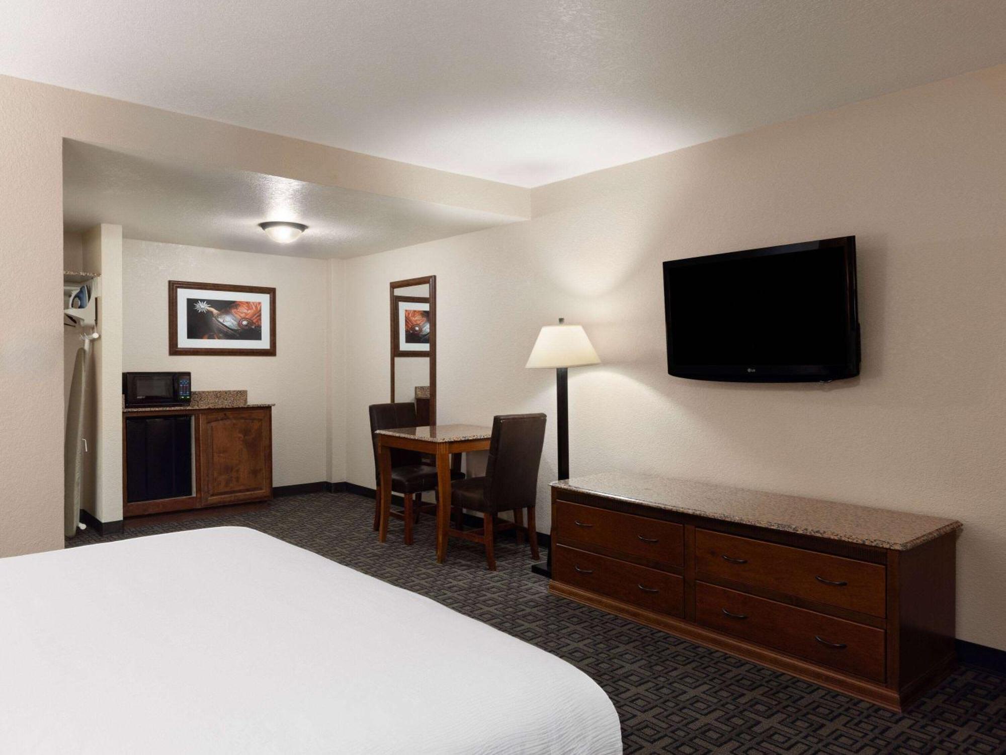 Ramada By Wyndham Elko Hotel At Stockmen'S Casino מראה חיצוני תמונה