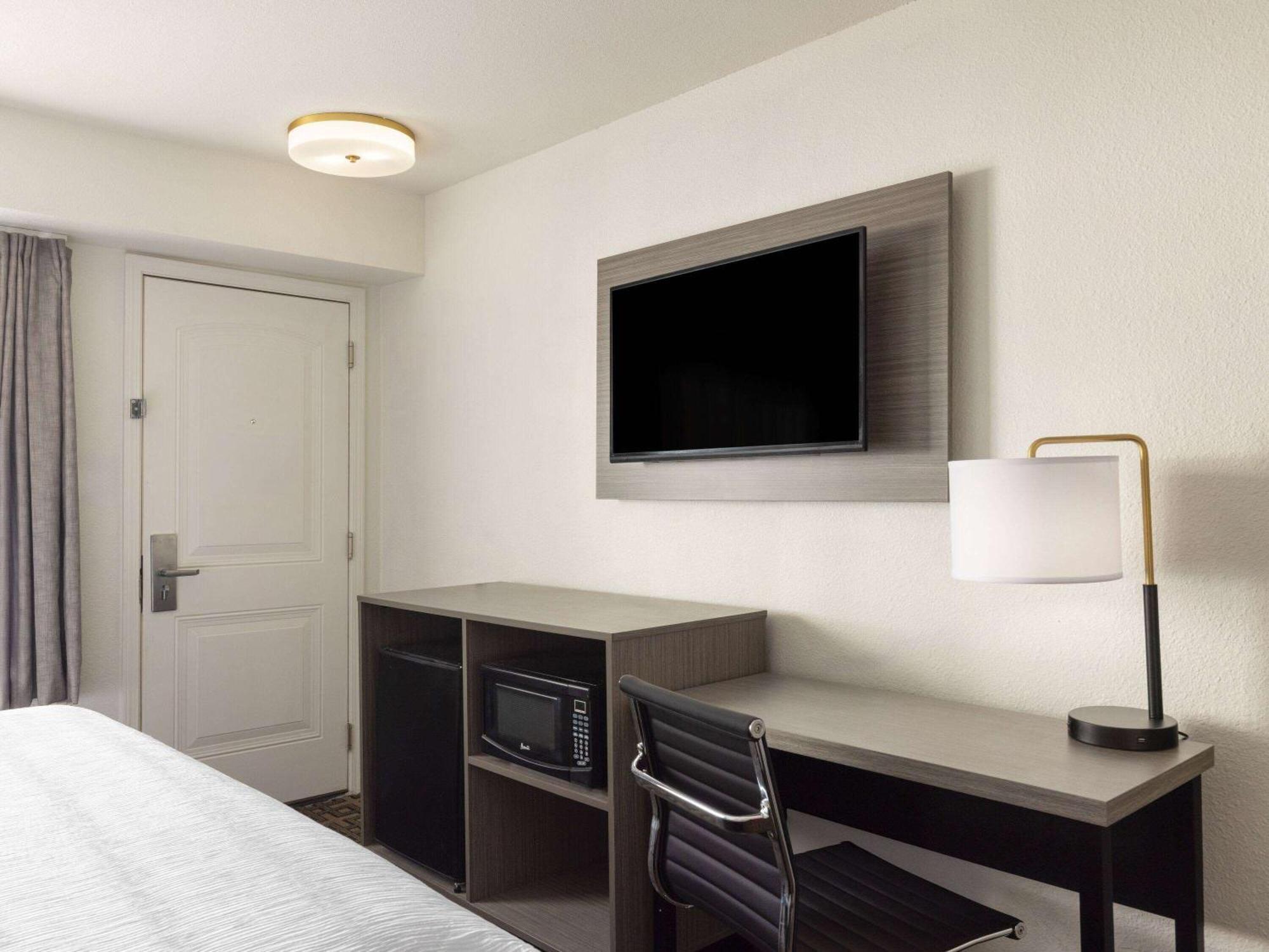 Ramada By Wyndham Elko Hotel At Stockmen'S Casino מראה חיצוני תמונה