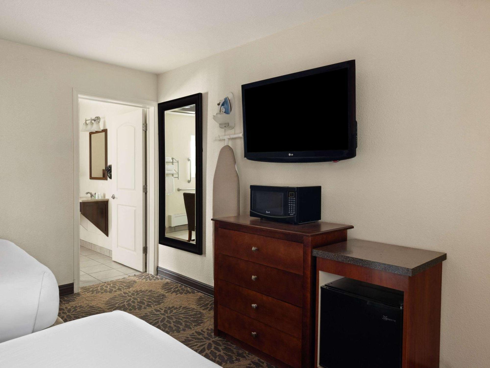 Ramada By Wyndham Elko Hotel At Stockmen'S Casino מראה חיצוני תמונה
